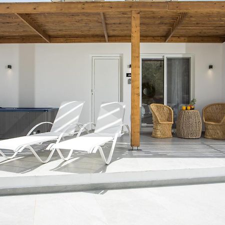 Calma Luxury Studios & Suites Фалираки Экстерьер фото