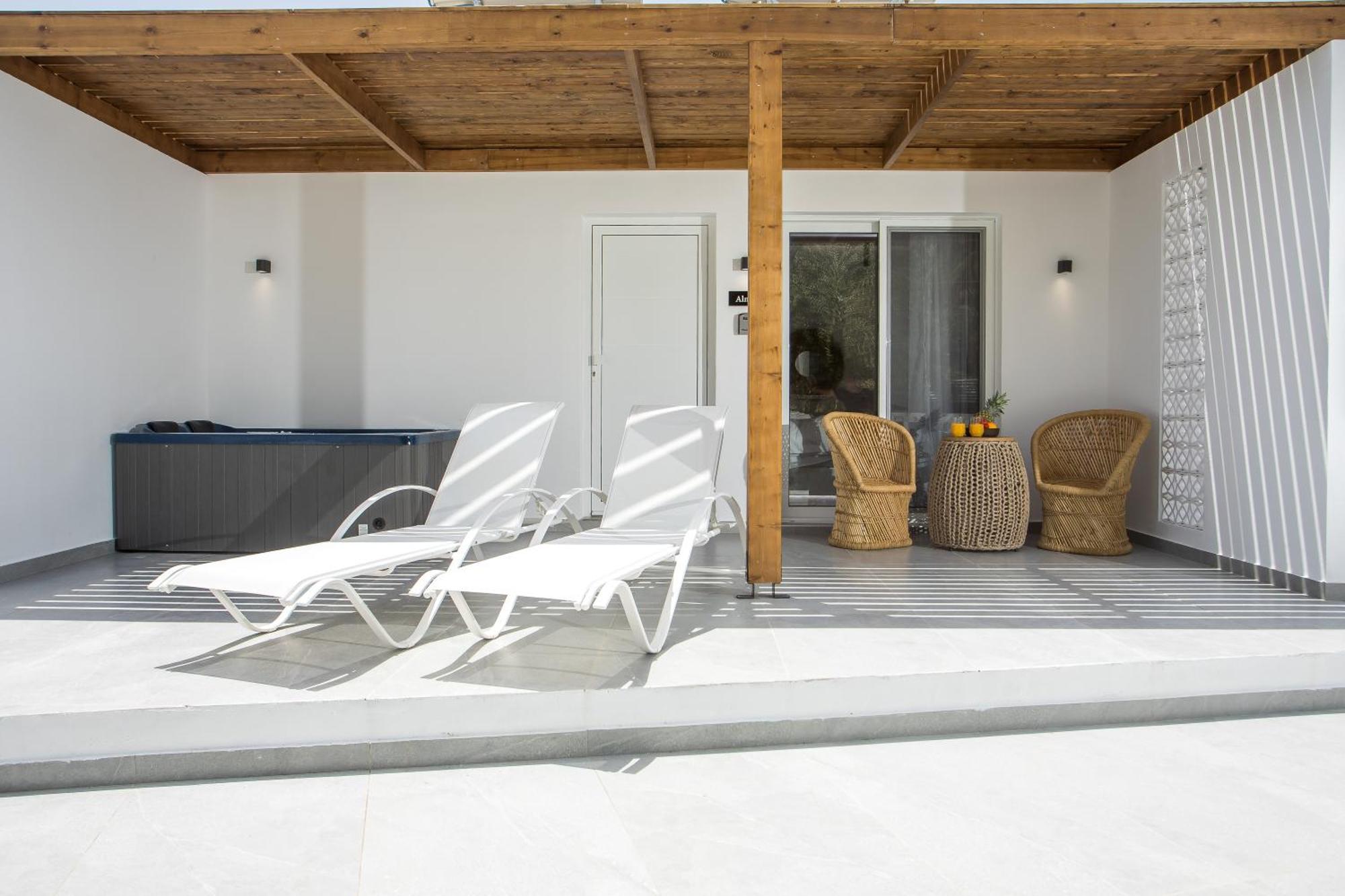 Calma Luxury Studios & Suites Фалираки Экстерьер фото