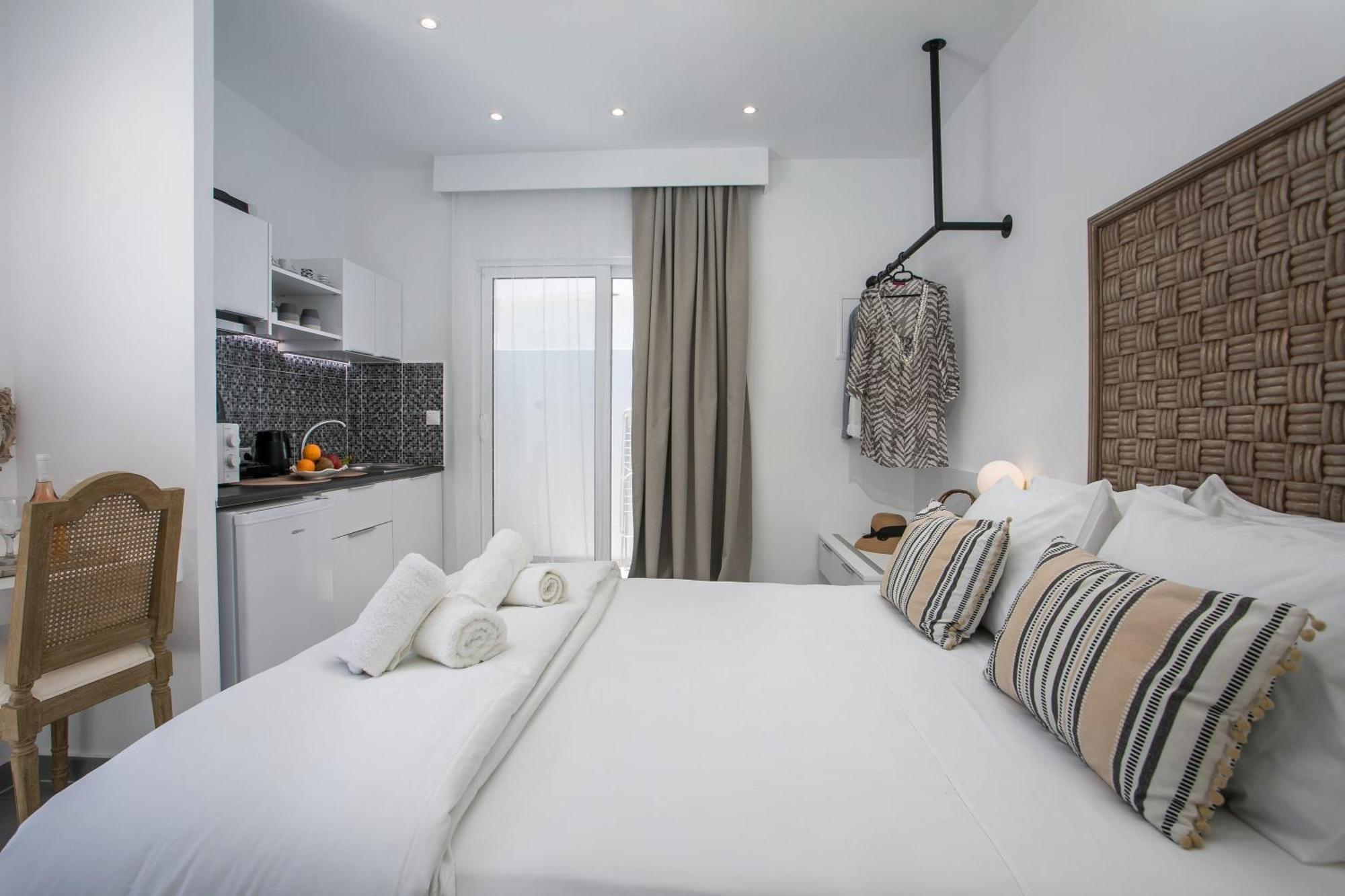 Calma Luxury Studios & Suites Фалираки Экстерьер фото