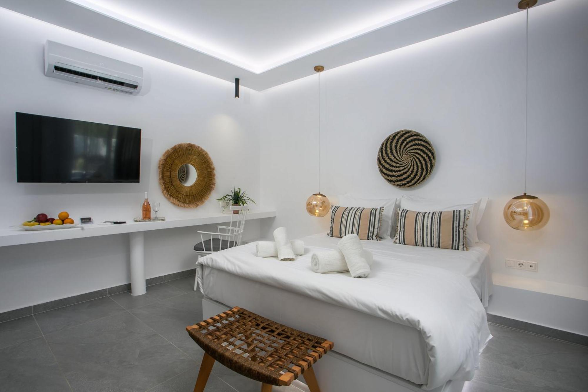 Calma Luxury Studios & Suites Фалираки Экстерьер фото