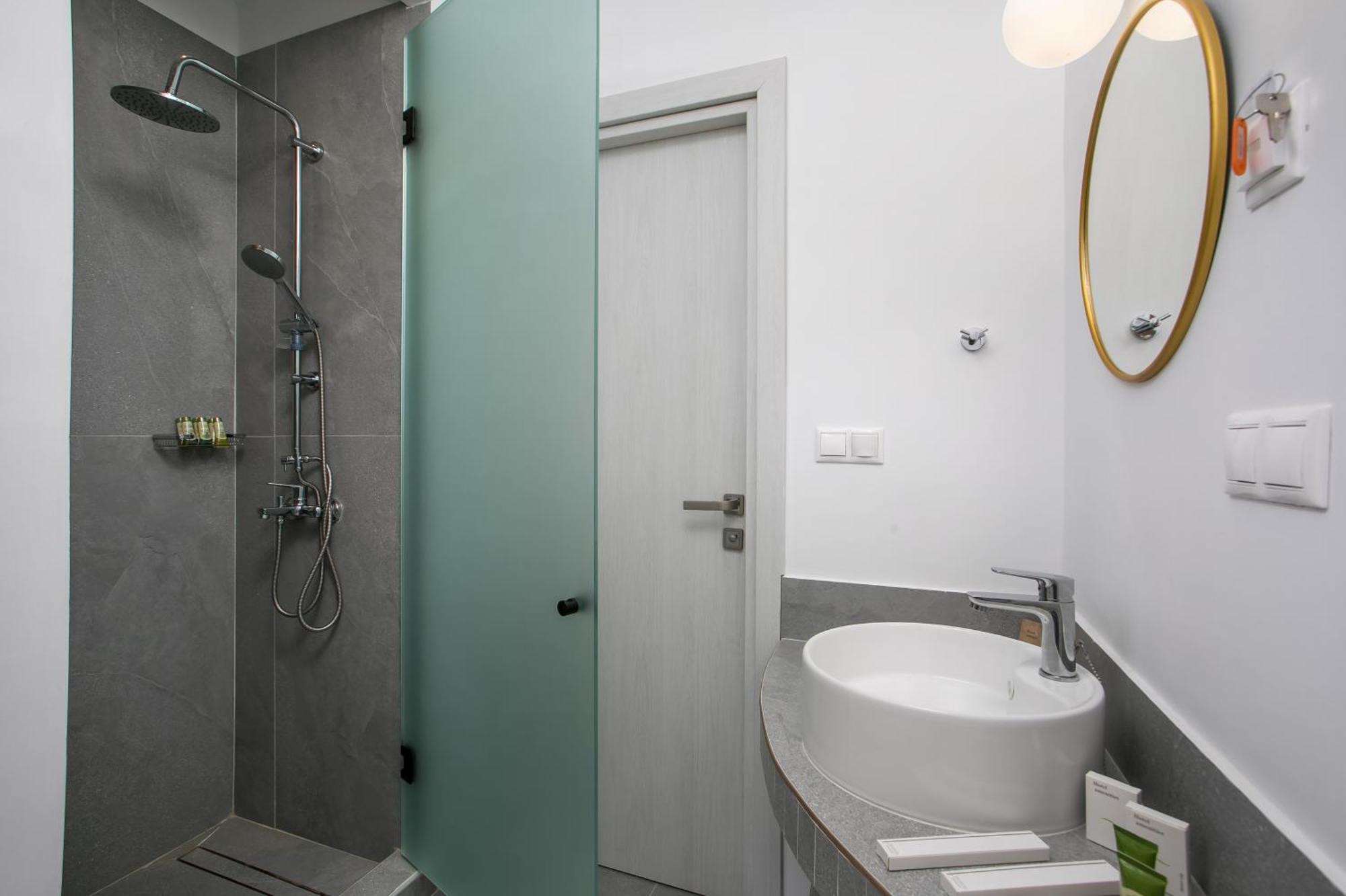 Calma Luxury Studios & Suites Фалираки Экстерьер фото